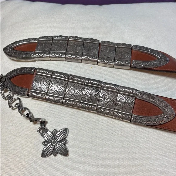 Brighton Vintage Rare brown leather belt display picture 1